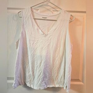 White Old Navy tank top